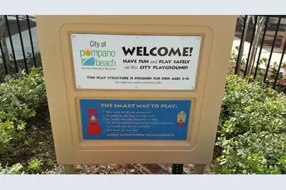 605  Oaks Dr, Unit #405, Pompano Beach, FL 33069 - Photo 20