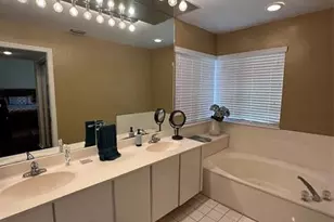 9355 NW 18th Pl, Plantation, FL 33322 - Photo 8