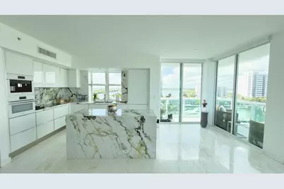 7910  Harbor Island Dr, Unit #805, North Bay Village, FL 33141 - Photo 6