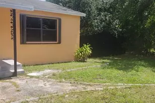 1815 NW 88th Terrace, Miami, FL 33147 - Photo 4