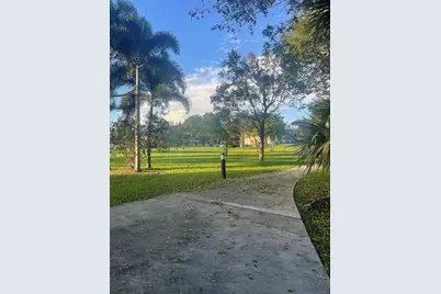 6300 S Falls Circle Dr, Unit #412, Lauderhill, FL 33319 - Photo 10