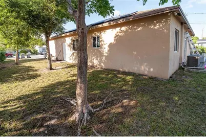 2430 NW 13 St, Pompano Beach, FL 33069 - Photo 24