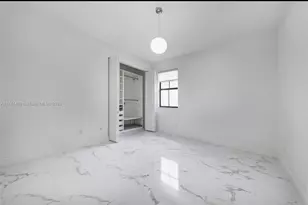 8362 NW 39th Ct, Pembroke Pines, FL 33024 - Photo 14