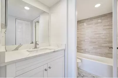 9430  Poinciana Pl, Unit #415, Davie, FL 33324 - Photo 22