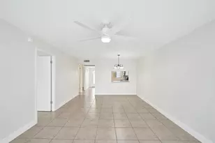 9430 Poinciana Pl, Davie, FL 33324 - Photo 14