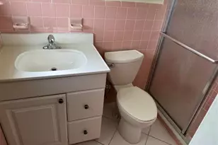 881 NW Zinnia Ln, Plantation, FL 33317 - Photo 16