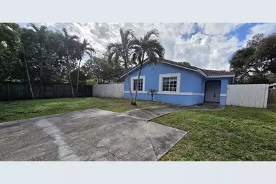 1649 SW 28th Ter, Fort Lauderdale, FL 33312 - Photo 4