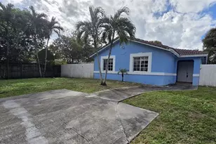 1649 SW 28th Terrace, Fort Lauderdale, FL 33312 - Photo 4