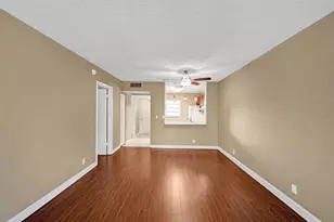 9235 Lagoon Pl, Davie, FL 33324 - Photo 16