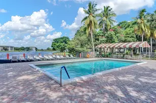 9235 Lagoon Pl, Davie, FL 33324 - Photo 38