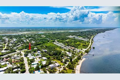 4646 NE Dudley Cir, Jensen Beach, FL 34957 - Photo 6