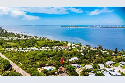 4646 NE Dudley Cir, Jensen Beach, FL 34957 - Photo 22