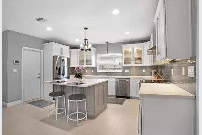 833 NE 17th Ct, Fort Lauderdale, FL 33305 - Photo 10