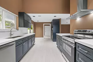 511 NW 78th Terrace, Plantation, FL 33324 - Photo 10