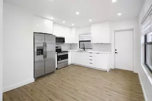 800 NW 101st St, Miami, FL 33150 - Photo 16