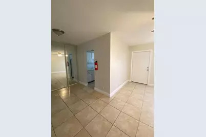 4800 NW 24th Ct, Unit #D-111, Lauderdale Lakes, FL 33313 - Photo 8