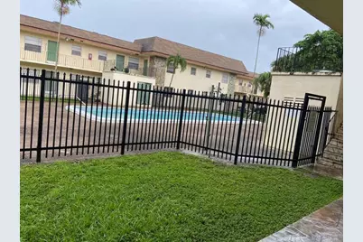 4800 NW 24th Ct, Unit #D-111, Lauderdale Lakes, FL 33313 - Photo 10