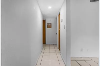 2424 NW 39th Way, Unit #202, Lauderdale Lakes, FL 33311 - Photo 10