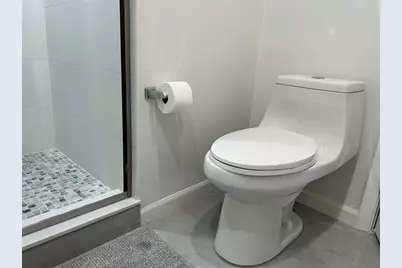 16325  Golf Club Rd, Unit #109, Weston, FL 33326 - Photo 8