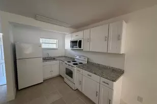 1013 S F St, Lake Worth Beach, FL 33460 - Photo 6