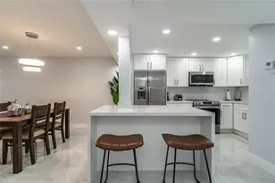 9523 S Hollybrook Lake Dr, Pembroke Pines, FL 33025 - Photo 10