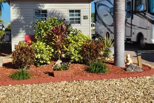 551 SW 42nd Cove, Okeechobee, FL 34974 - Photo 2