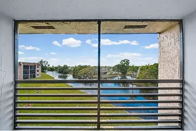 10466  Sunrise Lakes Blvd, Unit #312, Sunrise, FL 33322 - Photo 28