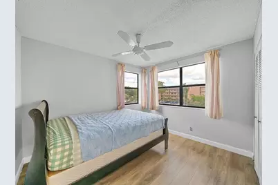 10466  Sunrise Lakes Blvd, Unit #312, Sunrise, FL 33322 - Photo 10