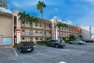 10466 Sunrise Lakes Blvd, Sunrise, FL 33322 - Photo 42