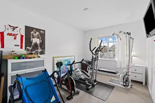 8940 NW 38th Dr, Coral Springs, FL 33065 - Photo 18