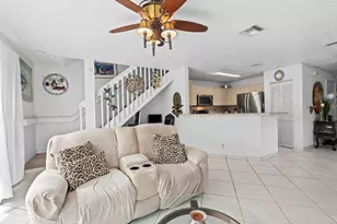 8940 NW 38th Dr, Coral Springs, FL 33065 - Photo 10