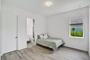 10975 N Sierra Rnch Dr, Davie, FL 33324 - Photo 38