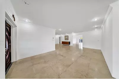 2705 SW 108th Ct, Miami, FL 33165 - Photo 4