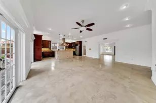 2705 SW 108th Ct, Miami, FL 33165 - Photo 16