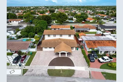 2705 SW 108th Ct, Miami, FL 33165 - Photo 40