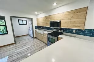 2626 NE 10th Terrace, Wilton Manors, FL 33334 - Photo 4