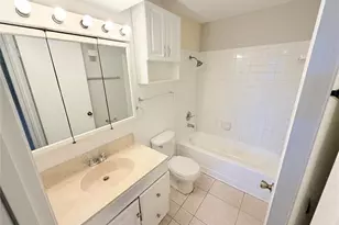 4005 NW 87th Ave, Sunrise, FL 33351 - Photo 12