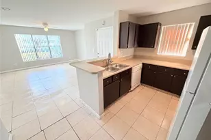 4005 NW 87th Ave, Sunrise, FL 33351 - Photo 2