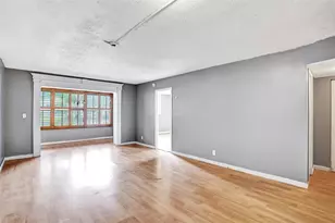 2801 Somerset Dr, Lauderdale Lakes, FL 33311 - Photo 6