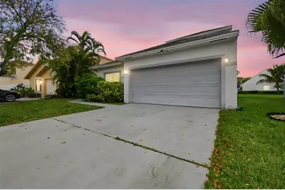 94  Magnolia Circle, Boynton Beach, FL 33436 - Photo 4