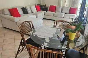 1045 SE 15th St, Fort Lauderdale, FL 33316 - Photo 4