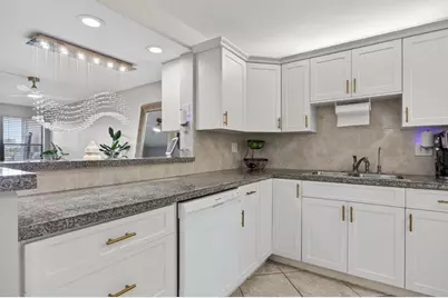 2314 S Cypress Bend Dr, Unit #114, Pompano Beach, FL 33069 - Photo 8