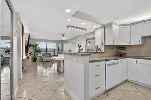 2314 S Cypress Bend Dr, Pompano Beach, FL 33069 - Photo 4