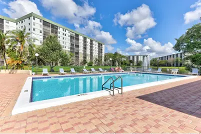 2314 S Cypress Bend Dr, Unit #114, Pompano Beach, FL 33069 - Photo 34