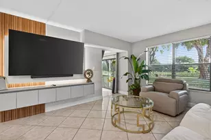 2314 S Cypress Bend Dr, Pompano Beach, FL 33069 - Photo 18