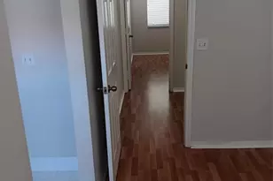 20869 NW 2nd St, Pembroke Pines, FL 33029 - Photo 8