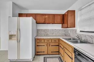 3310 NW 43rd Ave, Lauderdale Lakes, FL 33319 - Photo 16