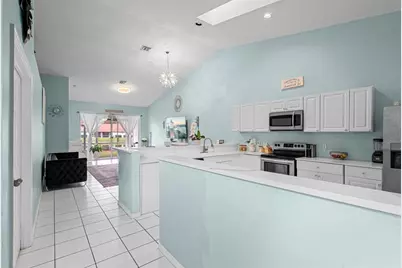 18409  Via Di Sorrento, Unit #18409, Boca Raton, FL 33496 - Photo 6