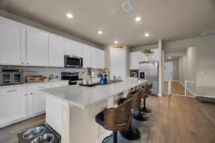 8993 Dahlia Cir, Port Saint Lucie, FL 34986 - Photo 32