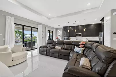 15798  Cresswind Pl, Loxahatchee, FL 33470 - Photo 10